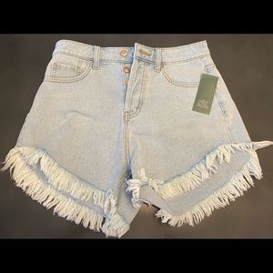 NEVER BEEN WORN. Wild Fable. High-Rise Jean Shorts. Light wash denim.